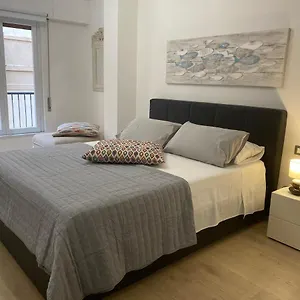 Delle Palme Elegante Monolocale In Centro Appartamento Palermo